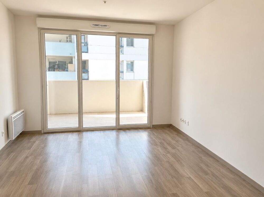 Location Appartement T2 avec balcon et parking à MARSEILLE Marseille 15