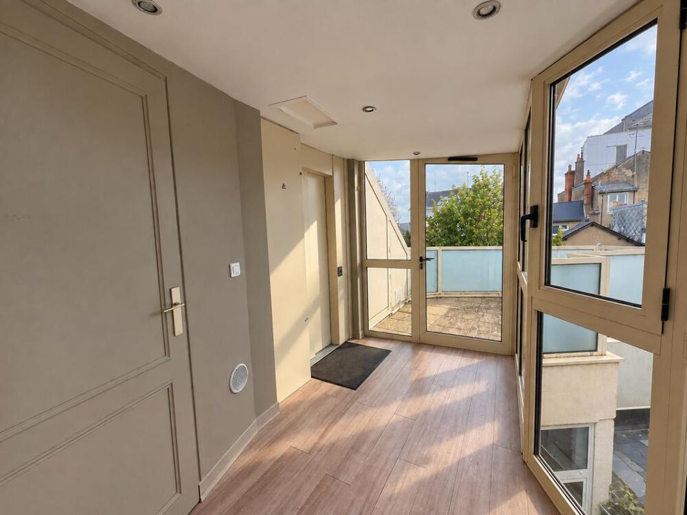 Appartement T4 de 132,6 m² avec terrasse  Le Mans centre