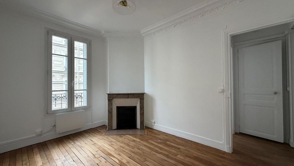 Appartement T2 - 34m² - étage 2/4 - 225 000€
