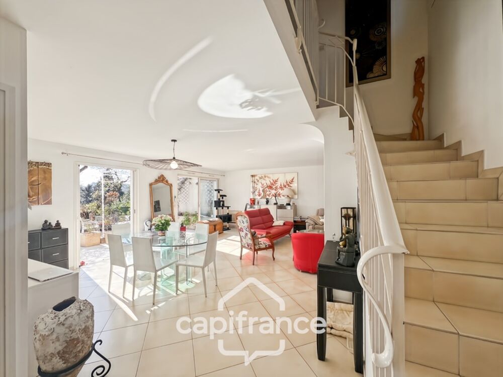 � vendre  Maison Hy�res (83400)