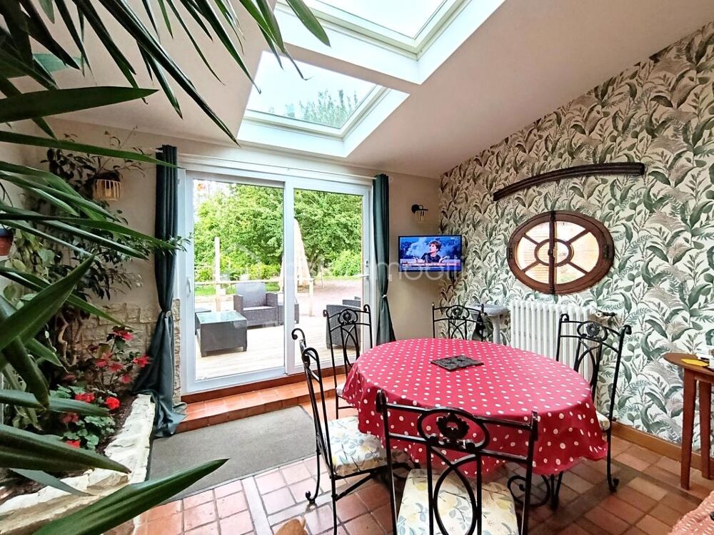 Vente Maison Maison de caractère avec gîte indépendant, dépendance et terrain arboré – 229 m² – Le Molay-Littry Le molay littry