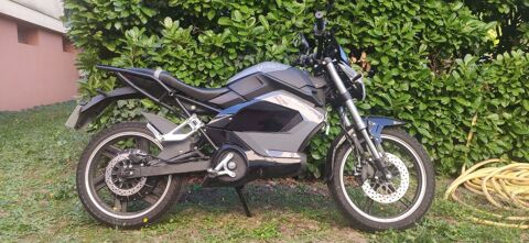 Moto Moto 2023 occasion Cheminas 07300