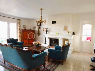  Maison à vendre 8 pièces 235 m²