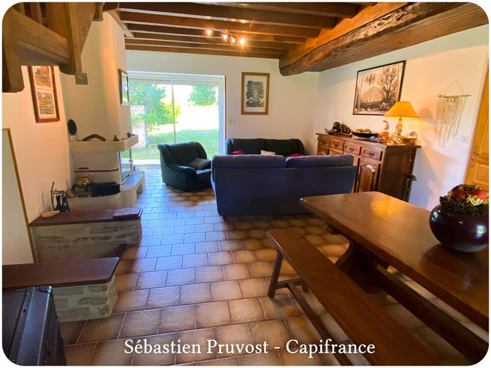 Champagnac de Belair (24), Dordogne, Maison en pierre à vendre, 211 m², 6 Pièces, Terrain 4 332 m², 5 chambres, Gîte, Atelier
