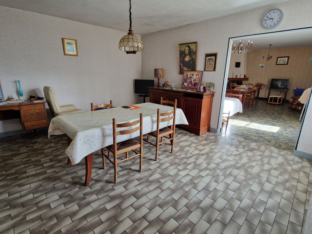 Dpt Charente Maritime (17), à vendre TONNAY BOUTONNE maison P6
