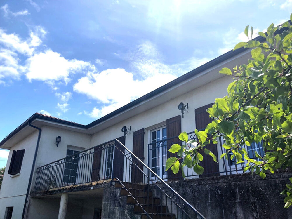 Grande Maison 3 chambres 3 sde/sdb édifiée sur sous-sol complet aménageable
