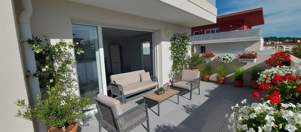 Vente Appartement 30.GARD.NIMES. Magnifique appartement de 69 m² avec terrasse de  42 m² dans résidence hautement sécurisée quartier Hoche Nimes