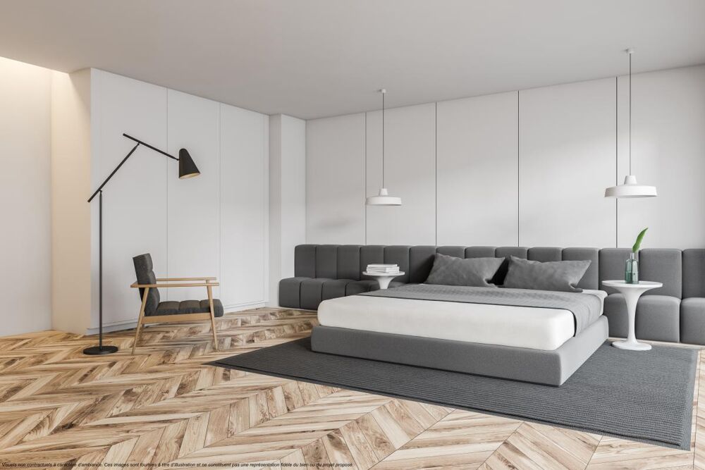 **OPPORTUNITÉ RARE 5 Pièces Duplex avec Terrasse en Dernier Étage + Parking, Idéalement situé**