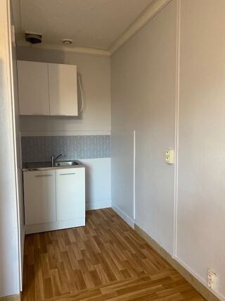 Appartement à louer 1 pièce 22 m²