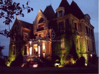  Propriété/château à vendre 12 pièces 500 m²