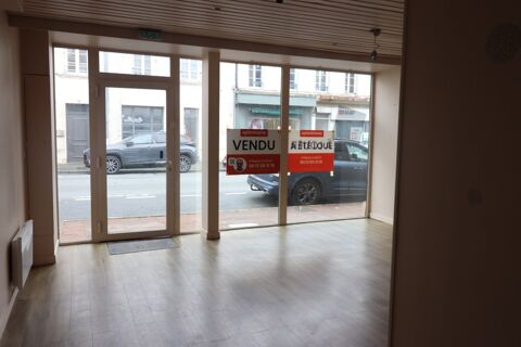   A VENDRE 110 M² DE BUREAUX DE PLAIN PIED A ROCHEFORT (17) 