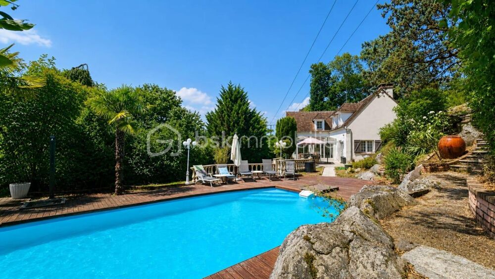Propriété de caractère avec piscine