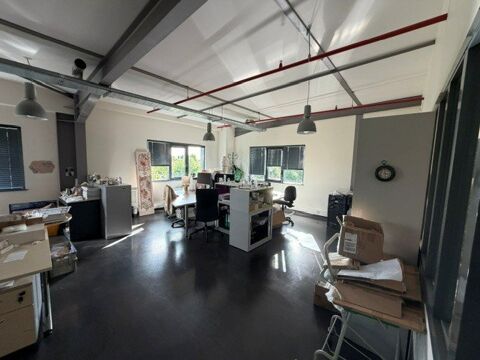   A LOUER - BUREAUX 