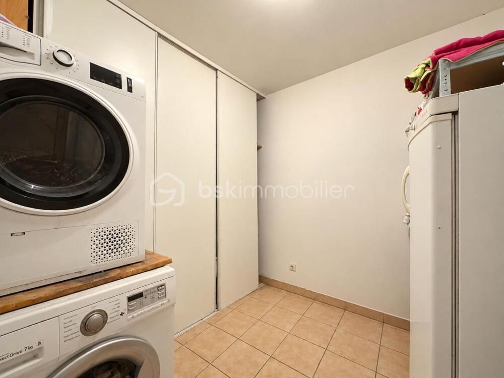 Vente Maison Appartement T2 d'environ 45 m2, plateau d'environ 45 m2 + grange de 70 m2 sur une parcelle de 292 m2 Mudaison