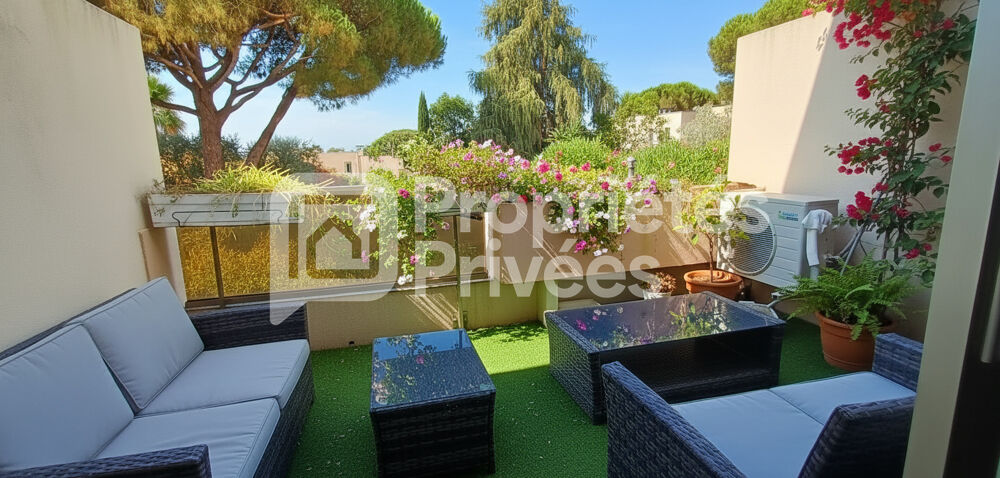 Studio de 33 m² à Cagnes-sur-Mer Terrasse, piscine, vue mer et garage