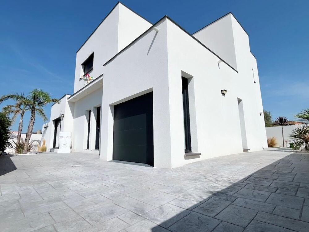 Incroyable villa de 142 m² en R+1 contemporaine sur un terrain de 400 m² en 4 faces sans vis-à-vis avec piscine