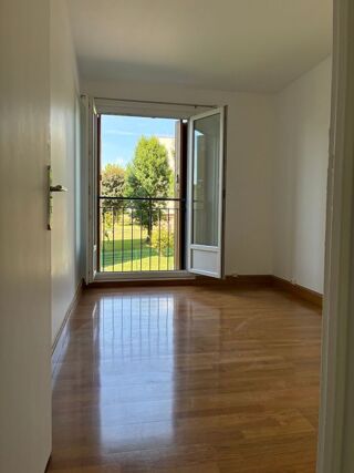  Appartement à louer 3 pièces 62 m²