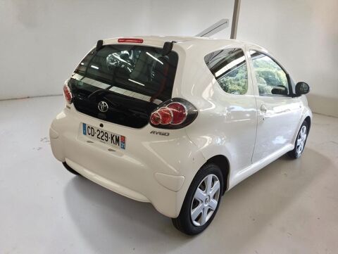 Aygo 1.0 VVT-I 68 3P 2012 occasion 06640 Saint-Jeannet