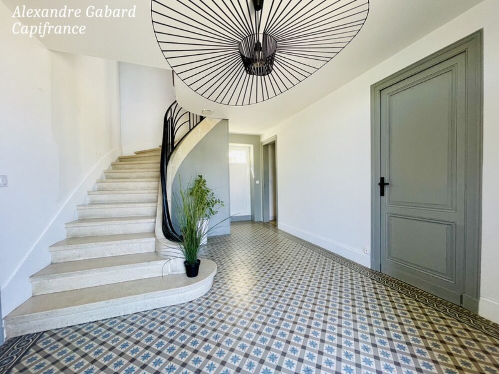 Vente Maison Bord de Canal - Maison en pierres rénovée - 3 chambres - Garage - Cour - Jardin Langon