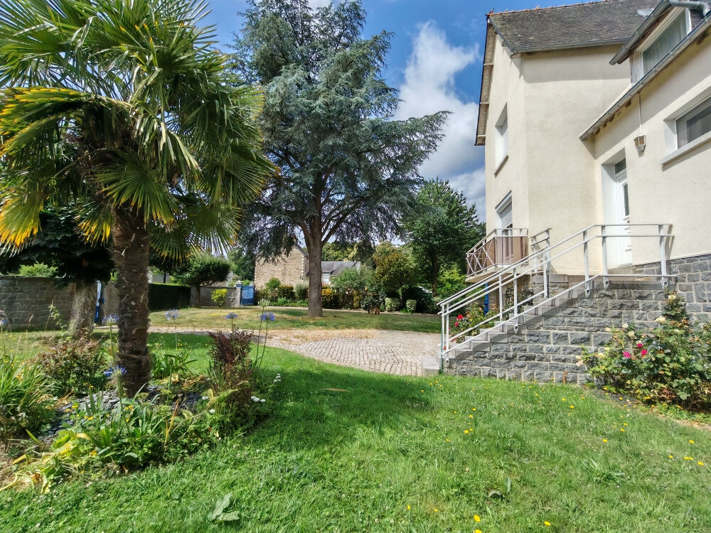 A 20 mns de SAINT-MALO, Maison de 309 m2 avec dépendance de 70m²