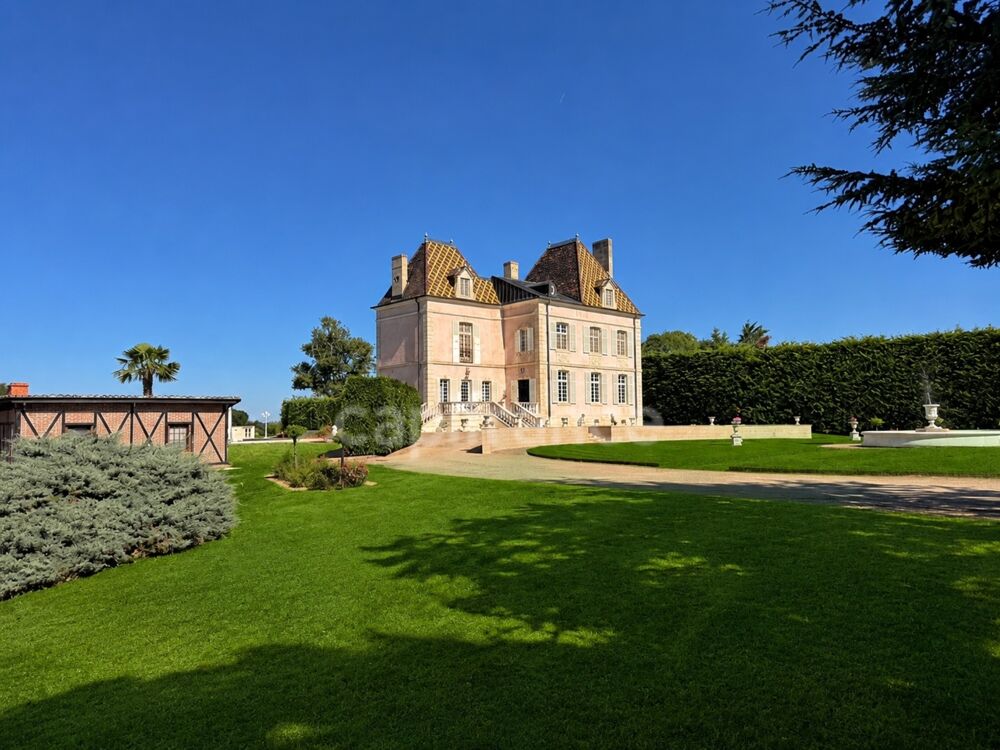 Domaine de Montiernoz  Château du XVIII? siècle et son parc (Ain)