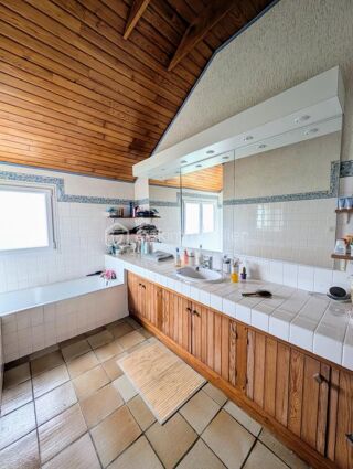  Maison � vendre 8 pi�ces 188 m�