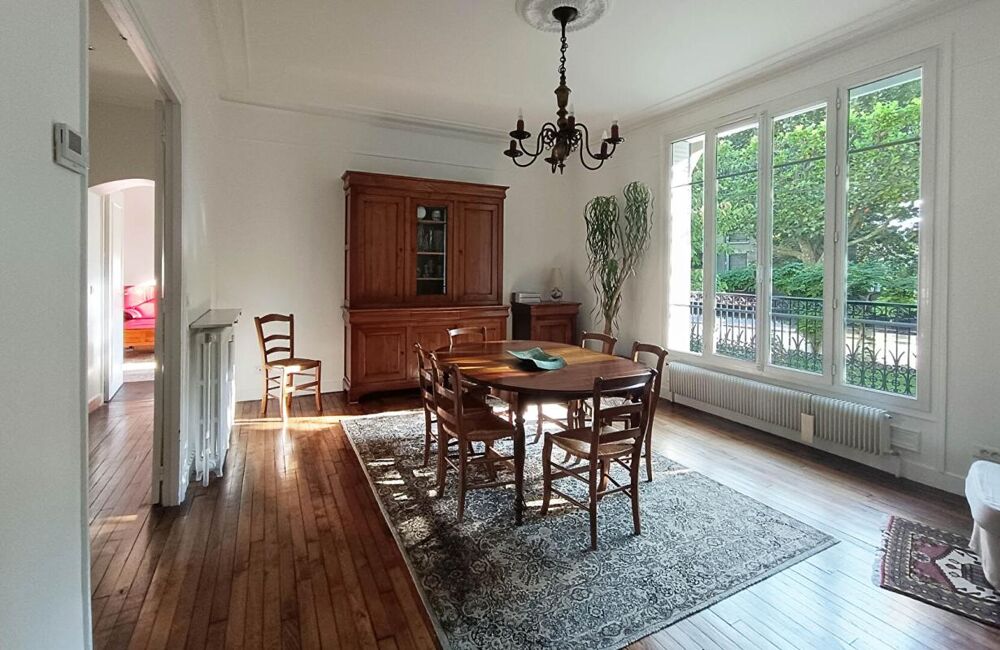 Maison Bourgeoise proche RER A 10 pièces 240m² NEUILLY-PLAISANCE (93360)