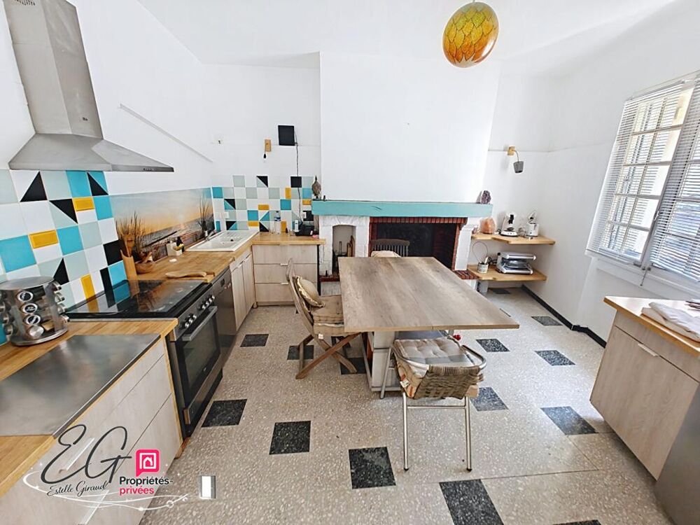 Maison de village avec terrasse, studio indépendant et beau potentiel