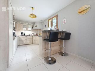  Villa à vendre 5 pièces 141 m²