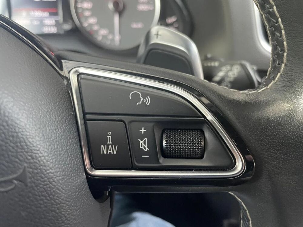 SQ5 3.0 TDI quattro TIPTRONIC 313 2013 occasion 17139 Dompierre-sur-Mer