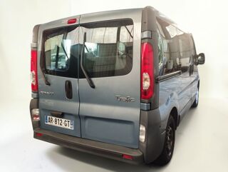 Trafic 2.0 DCI 115 AUTH L1H1 9PLCACES 2010 occasion 06640 Saint-Jeannet