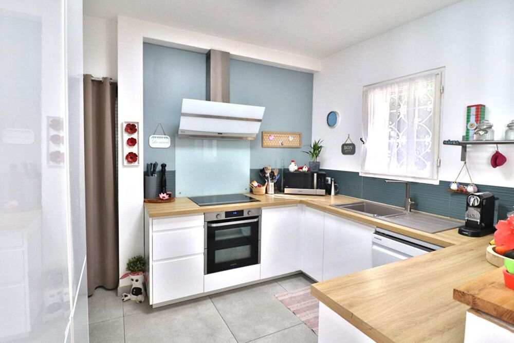 Vente Villa Villa Saint Laurent De La Salanque 6 pièce(s) 136 m2 avec piscine sur un terrain de 1677m² Saint laurent de la salanque