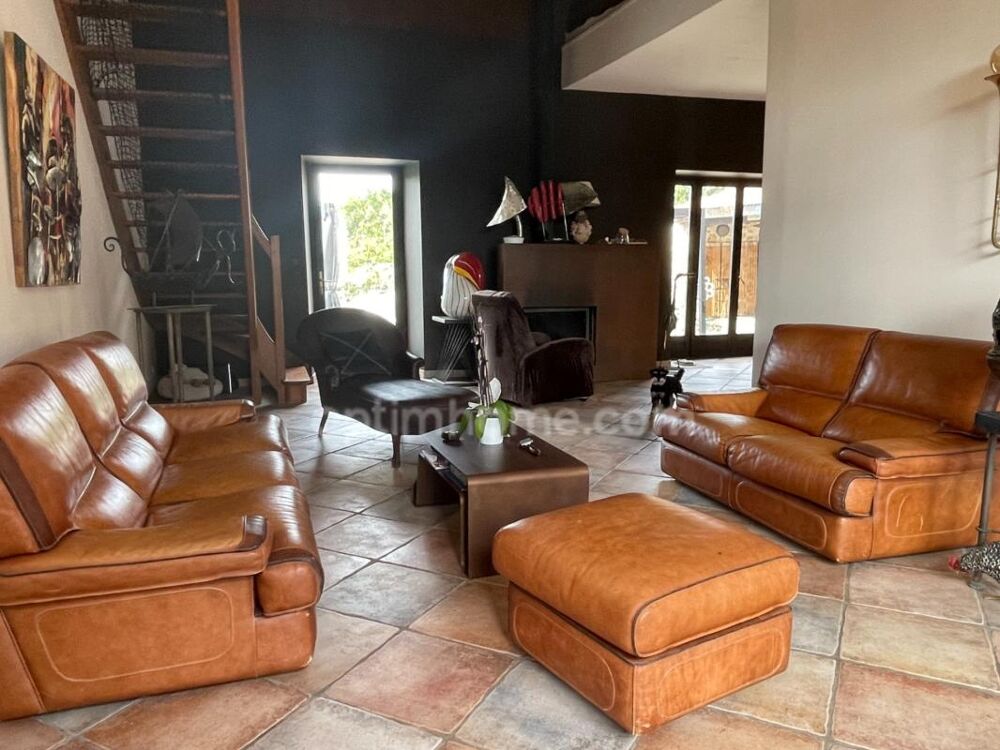 Vente Maison Corps de ferme rénové de 320 m2 habitables avec dépendances et terrain Bessines sur gartempe