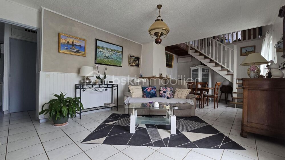 Vente Maison Maison T6 PLAIN-PIED + mezzanine, véranda, garage et jardin Bagnols sur ceze