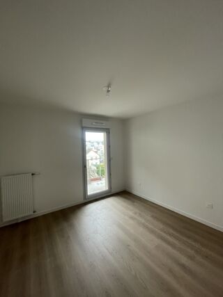 Appartement à louer 3 pièces 61 m²