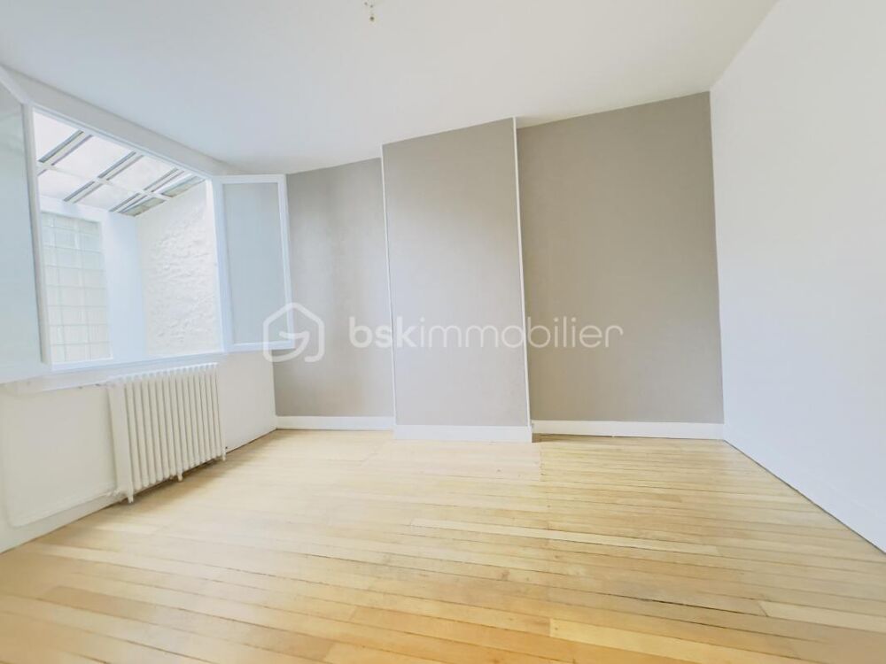 BLOIS  COEUR HISTORIQUE  APPARTEMENT DE 149 M²  3 CHAMBRES