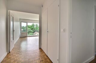  Appartement à louer 5 pièces 95 m²