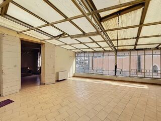  Immeuble � vendre 10 pi�ces 240 m�