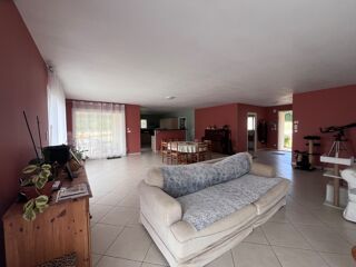  Maison à vendre 7 pièces 215 m²