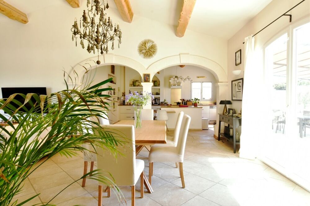 Vente Maison Maison à vendre 5 pièces FONTVIEILLE (13) Fontvieille