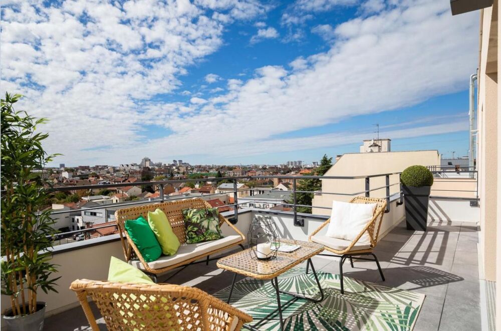 Vente Appartement 5 PIÈCES de 100m² + BALCON + PKG(s) Marseille 10