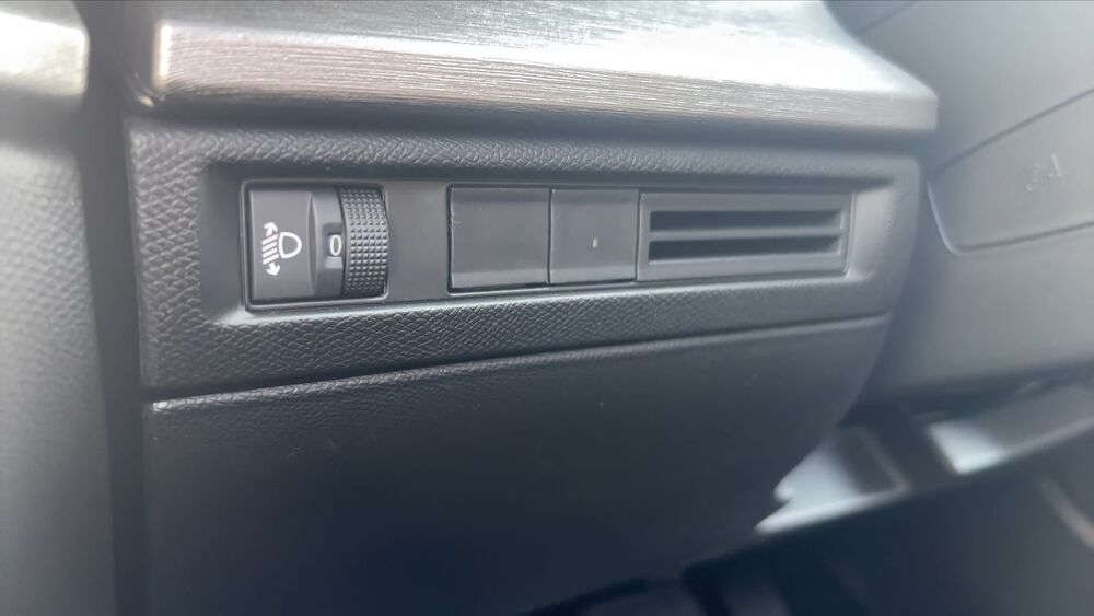 C5 X 1.2 PureTech 130 EAT8 Shine - 5 places Automatique 2023 occasion 33500 Libourne