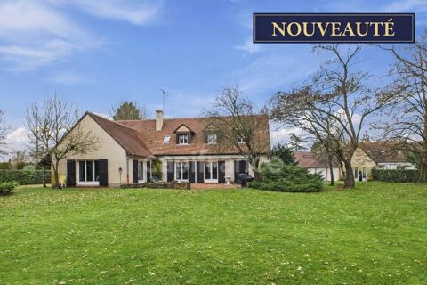   PROPRIETE AVEC PARC ARBORE ET DEPENDANCES DE + DE 100M2 Propri�t�/ch�teau - 9 pi�ce(s) - 241 m�