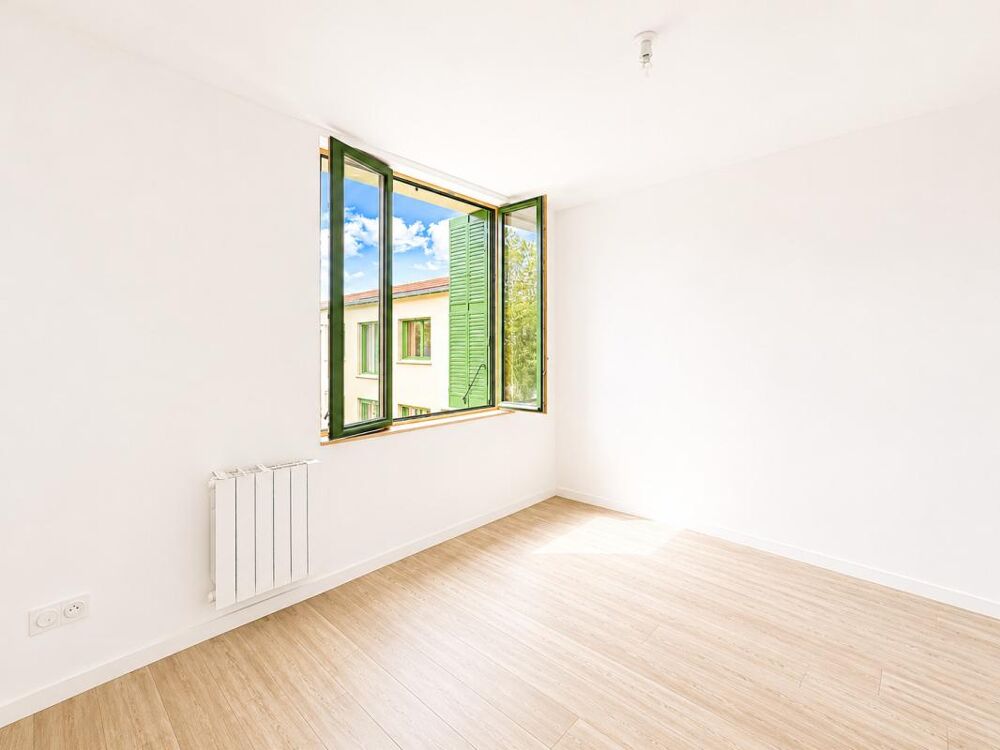 Vente Appartement T3 familial avec terrasse et balcon dans résidence entièrement rénovée Villeurbanne