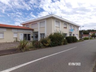  Immeuble à vendre 15 + pièces 676 m² Cagnotte