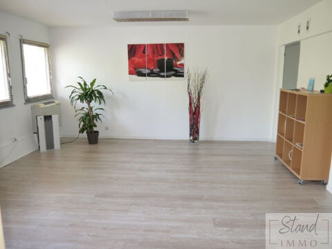 Bureaux Aix En Provence 8 pi&egrave;ce(s) 92 m2 1500 13090 Aix en provence