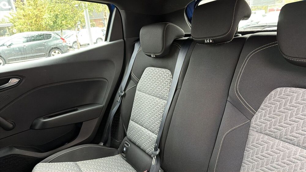 Clio V 1.6 E-Tech 140 Hybrid 91 Limited - Automatique 2021 occasion 73000 Chambery