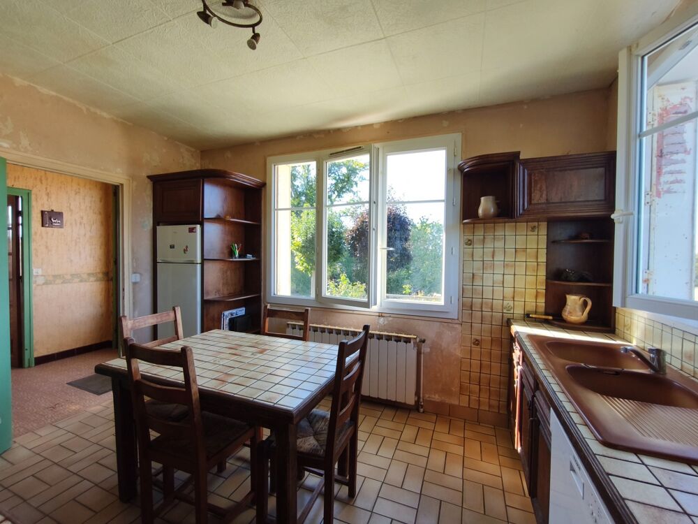 Vente Maison Maison à rénover CHÉNIERS 23 cuisine séjour 3 chambres garage terrain 1948 m² 73 000 € Cheniers