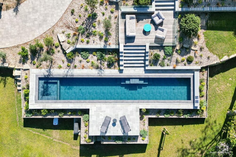 Vente Maison BADEN · Propriété d'exception avec vue panoramique · Piscine miroir et jacuzzi Baden