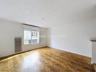 Location Appartement À LOUER – Appartement 2 pièces avec parking en plein cœur du centre-ville de Limeil-Brévannes Limeil brevannes